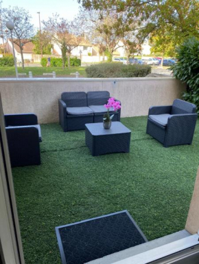Logement entier chambre+salon + jardin & terrasse